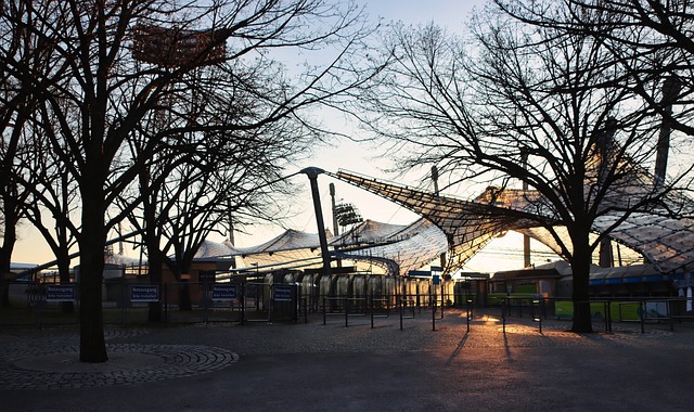 后都隐藏着 后都隐藏着